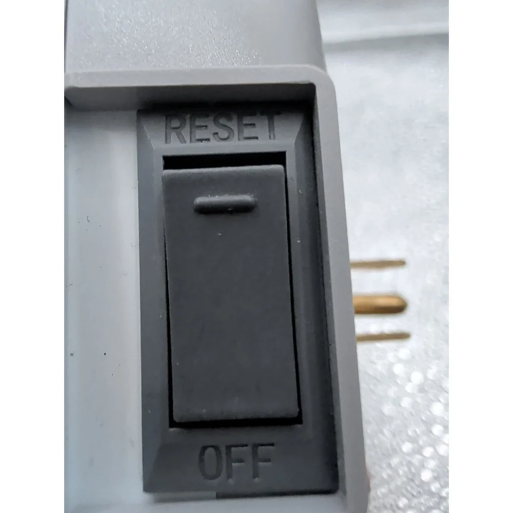 Greenlite‎ 5 Outlet Advanced Power Strip Tier 1 Wall Mount Smart Surge Protector